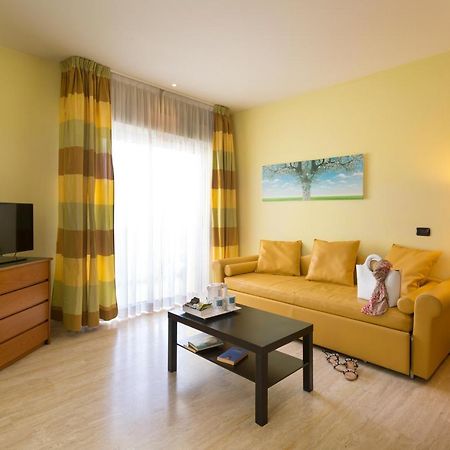 Astoria Suite Hotel Rimini Esterno foto