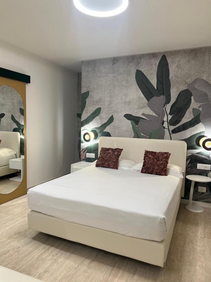Astoria Suite Hotel Rimini Esterno foto