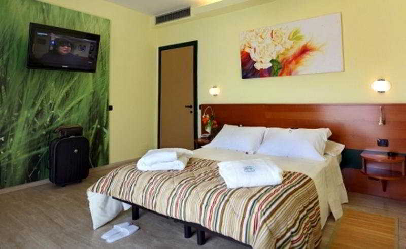 Astoria Suite Hotel Rimini Esterno foto